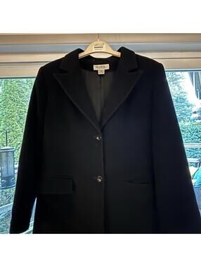Brooks Brothers 100% Cashmere Black Coat Women’s Size 6 USA Made